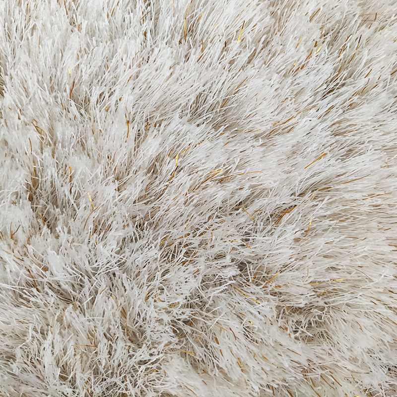Long pile shaggy carpet